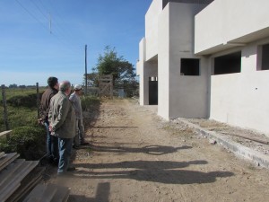 Prefeito visita obras da Unidade B__sica de Sa__de no Alto Alegre 1